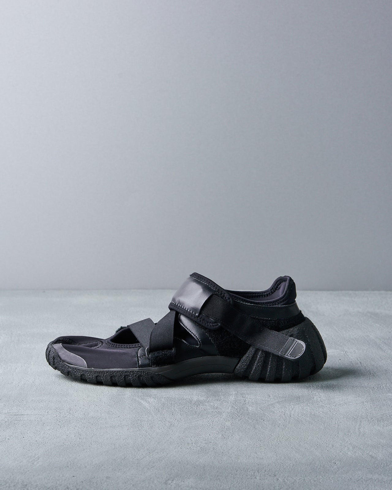 Maison Margiela Tabi Medic Low Sandal Sneaker