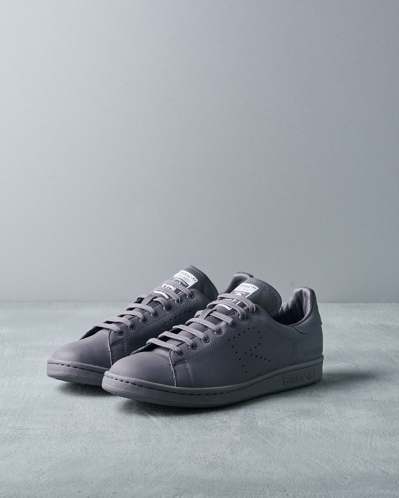 Adidas originals stan smith in onix grey best sale