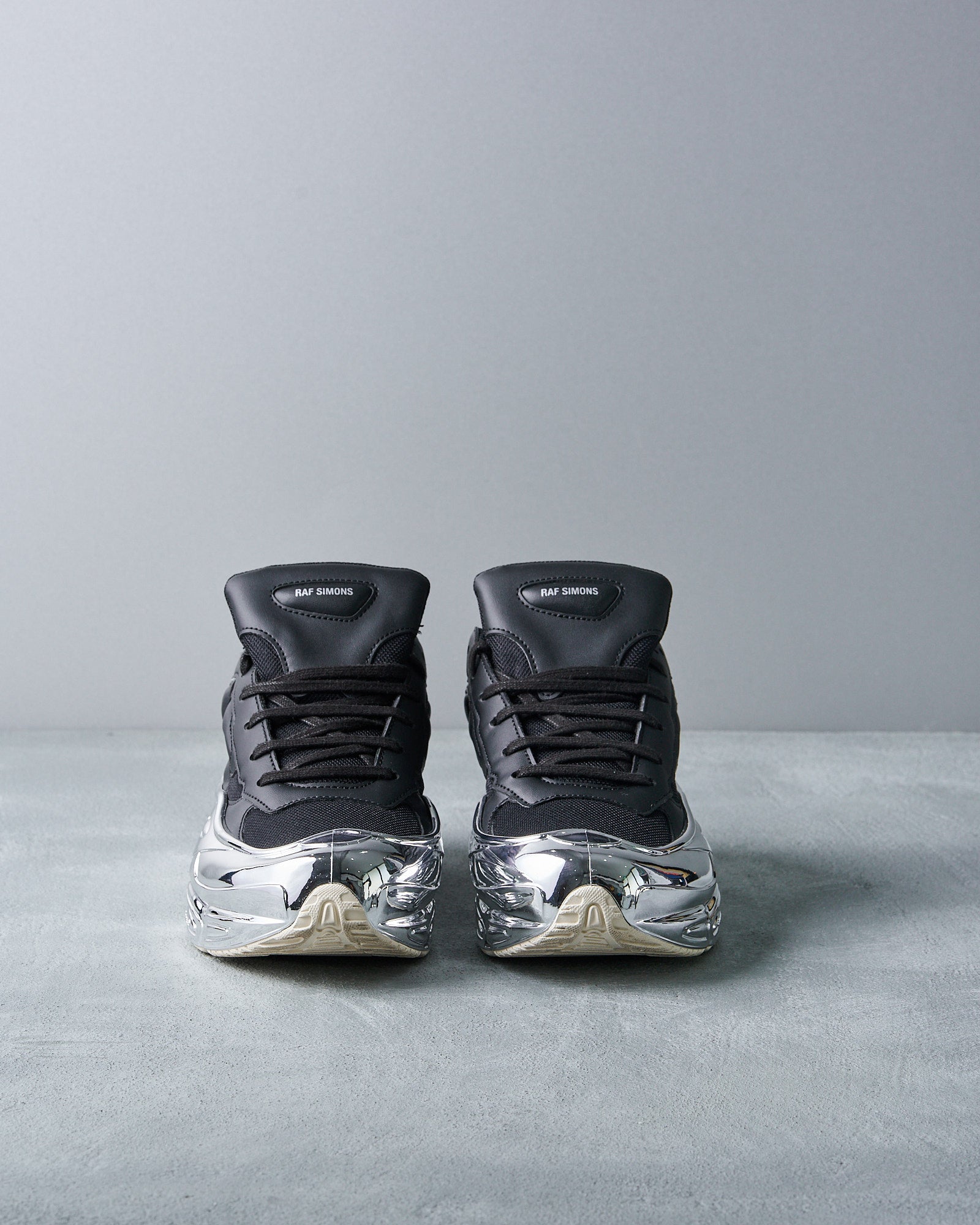 Adidas x Raf Simons 2019 Ozweego mirrored chrome sneaker KOT J