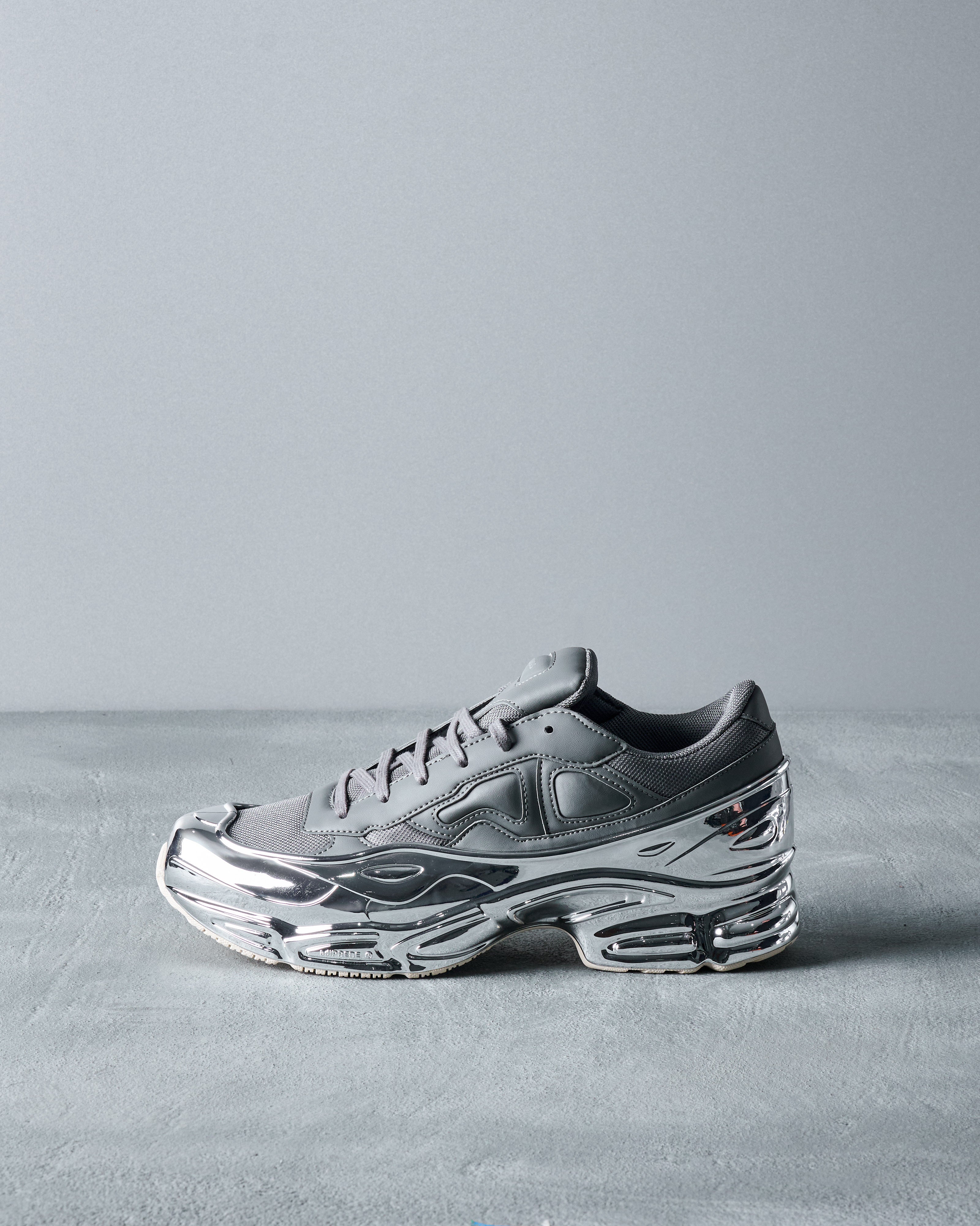 Adidas x Raf Simons 2019 Ozweego mirrored chrome sneaker KOT J