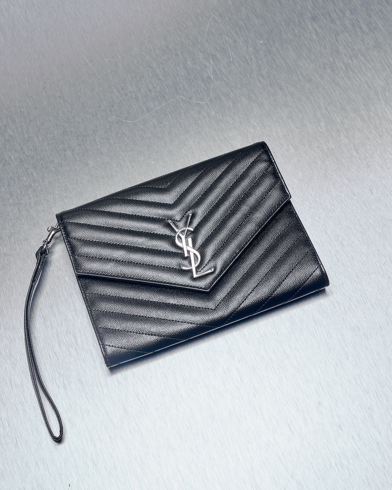 Saint Laurent Portefeuille envelope leather clutch